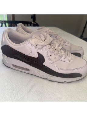 Nike Air Max 90 Shoes Size 9.5 White and Brown